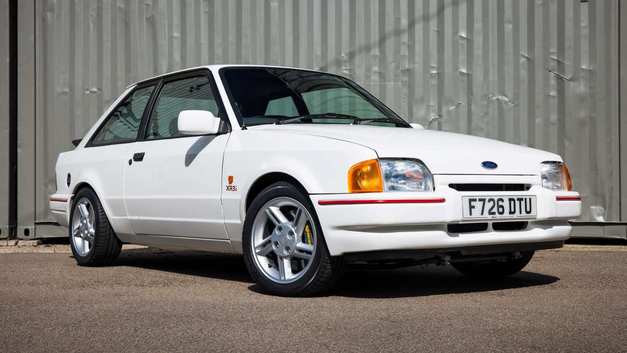 La nouvelle Ford Escort XR3i Tolman Edition remet au goût du jour la berline chaude des années 80