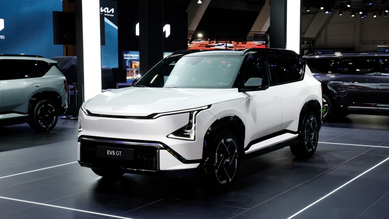 La nouvelle Kia EV5 GT obtient 300 ch pour tenter d’apprivoiser la Skoda Enyaq vRS