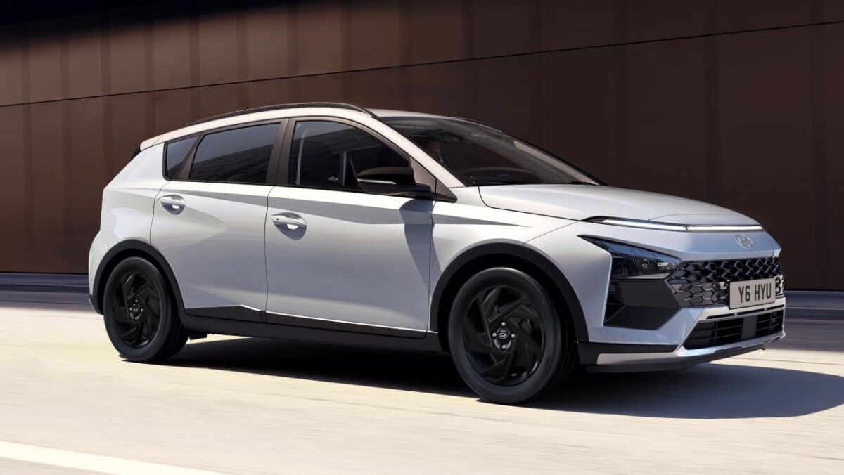 Le Hyundai Bayon mis à jour ajoute plus de kit, de nouvelles garnitures et un peu d'efficacité supplémentaire