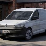 Le fourgon Volkswagen Caddy ressemble plus à une voiture que jamais avec le grand écran de la Golf