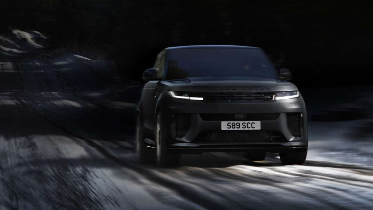 Le nouveau Range Rover Sport SV Ultimate rend hommage au SVR original