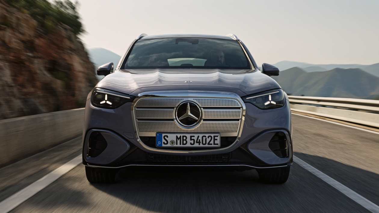 Le nouveau look des voitures Mercedes arrivera lentement et régulièrement alors que BMW et Audi optent pour la révolution