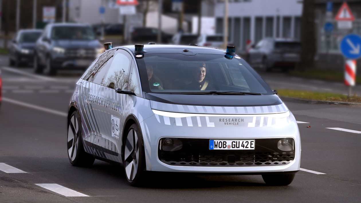 Le nouveau taxi autonome Volkswagen Gen.Urban pour rivaliser avec Tesla Cybercab