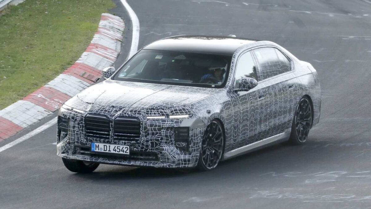 Les nouvelles BMW Série 7 et i7 seront dévoilées ce mois-ci : nouveau look soigné, plus de technologie et batteries Rimac