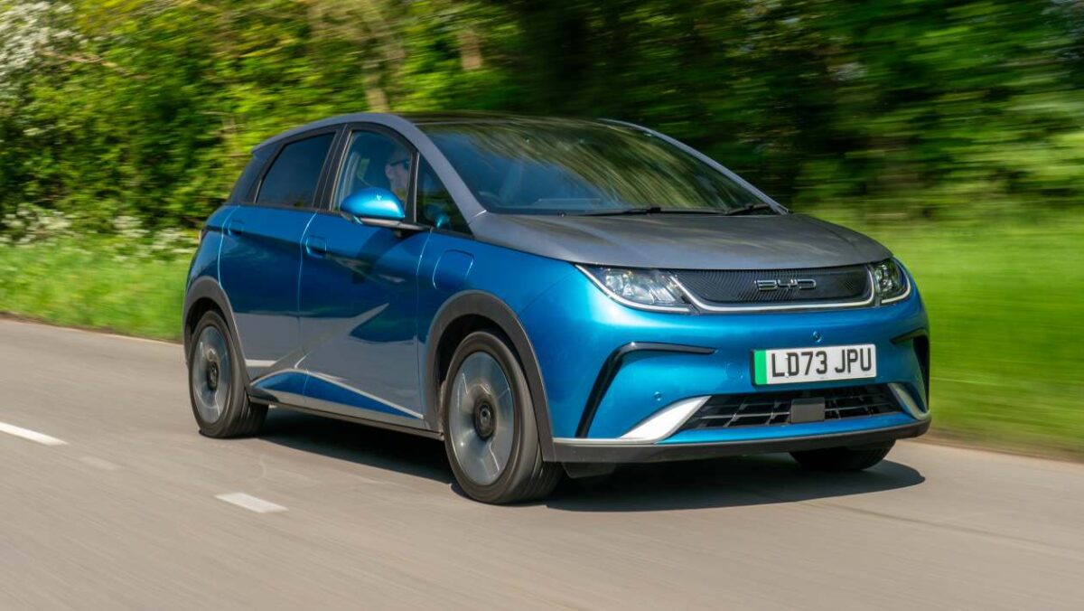 Les véhicules électriques chinois ont battu les rivaux européens pour la sécurité des incendies de batterie