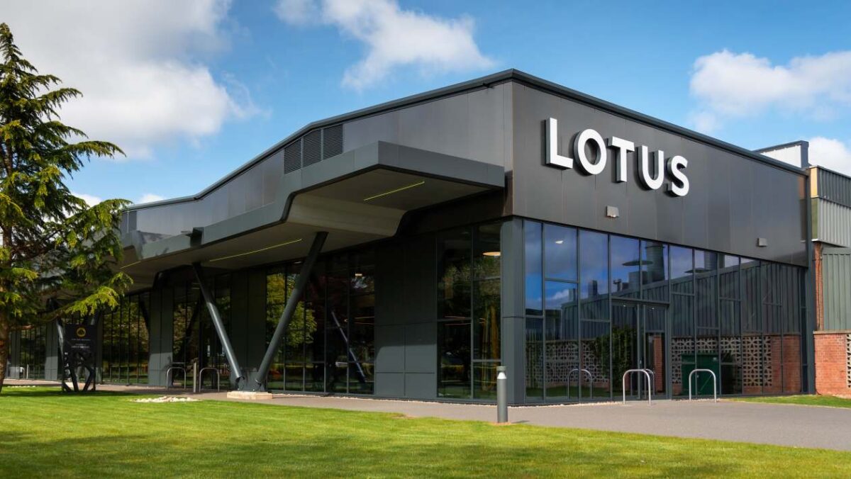 Lotus à couper à 550 emplois au Royaume-Uni car il regarde un avenir «plus durable»