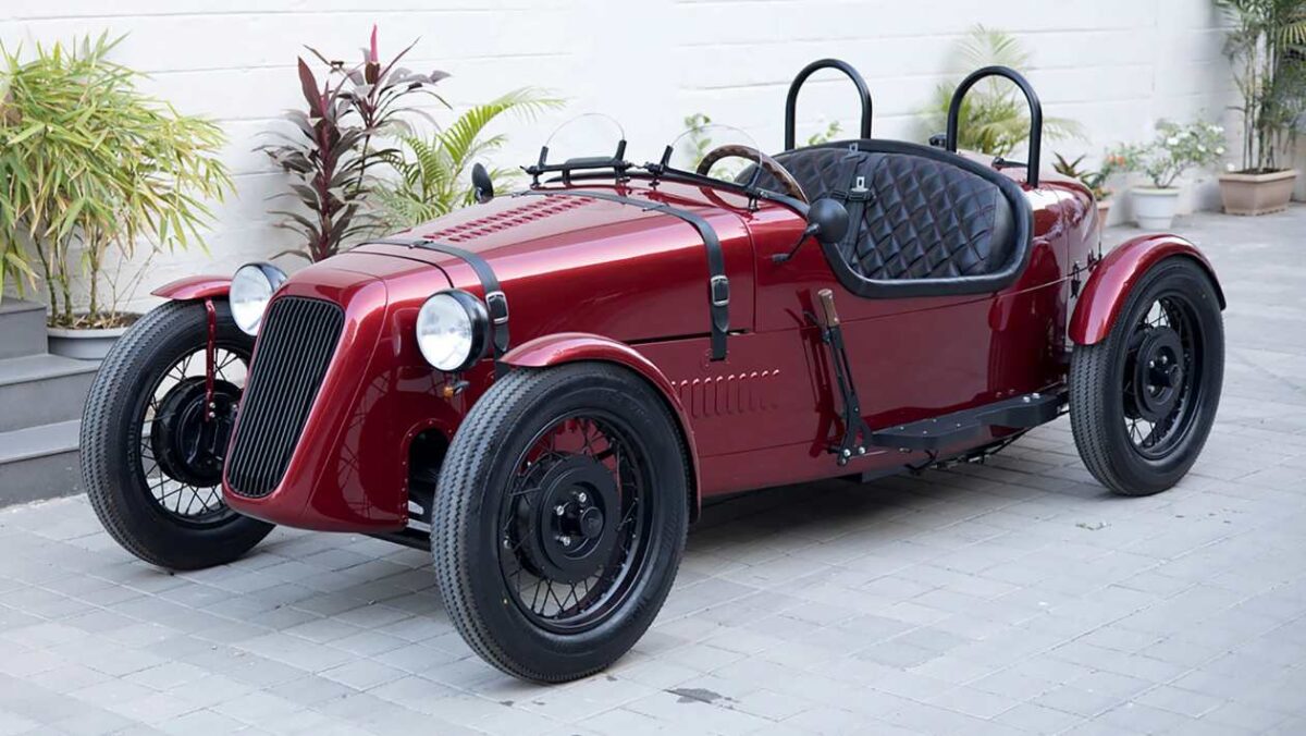 New Austin Arrow arrive en tant que roadster rétro avec une puissance électrique