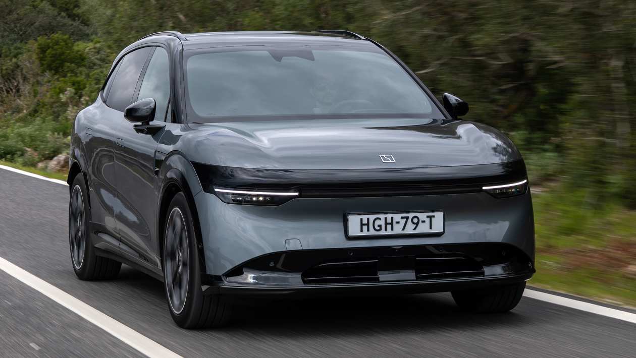 Nouveau Zeekr 7x 2025 Revue: Tesla Model Y Wannabe montre beaucoup de promesses