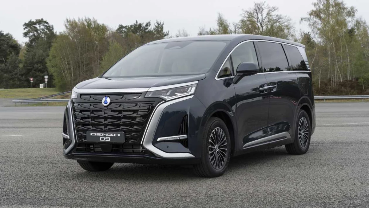 Nouveau monospace de luxe Denza D9 : revue de la gamme, de la technologie et du confort