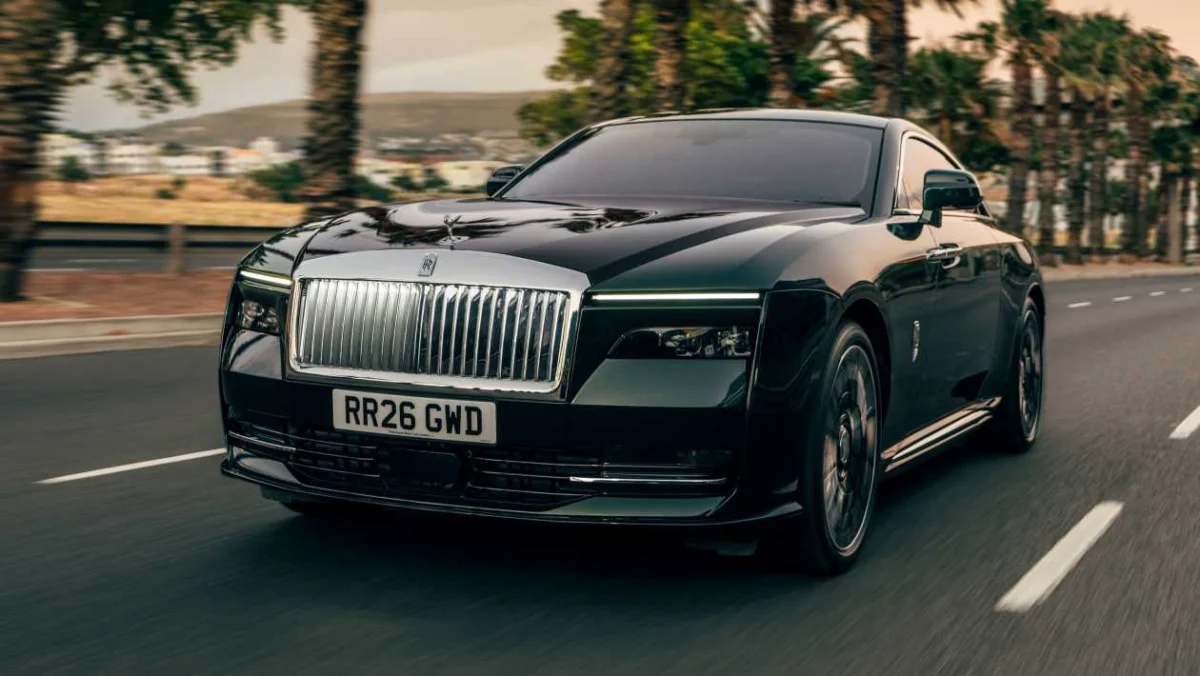 Nouvelle Rolls-Royce Spectre Series II : la rivale de la Ferrari Luce est plus élégante que jamais