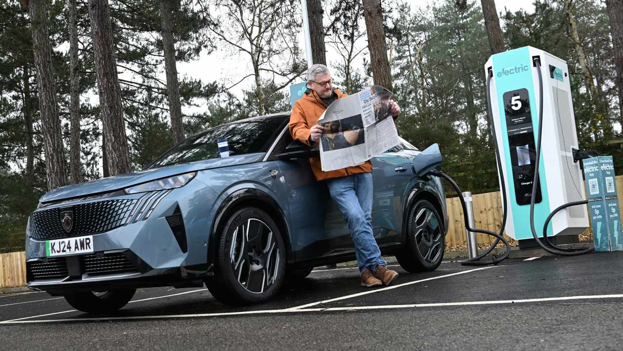 Peugeot E-3008 GT Test à long terme: la charge lente laisse EV dans le froid