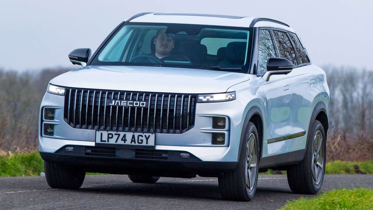 Mercedes GLA exclusive image - front