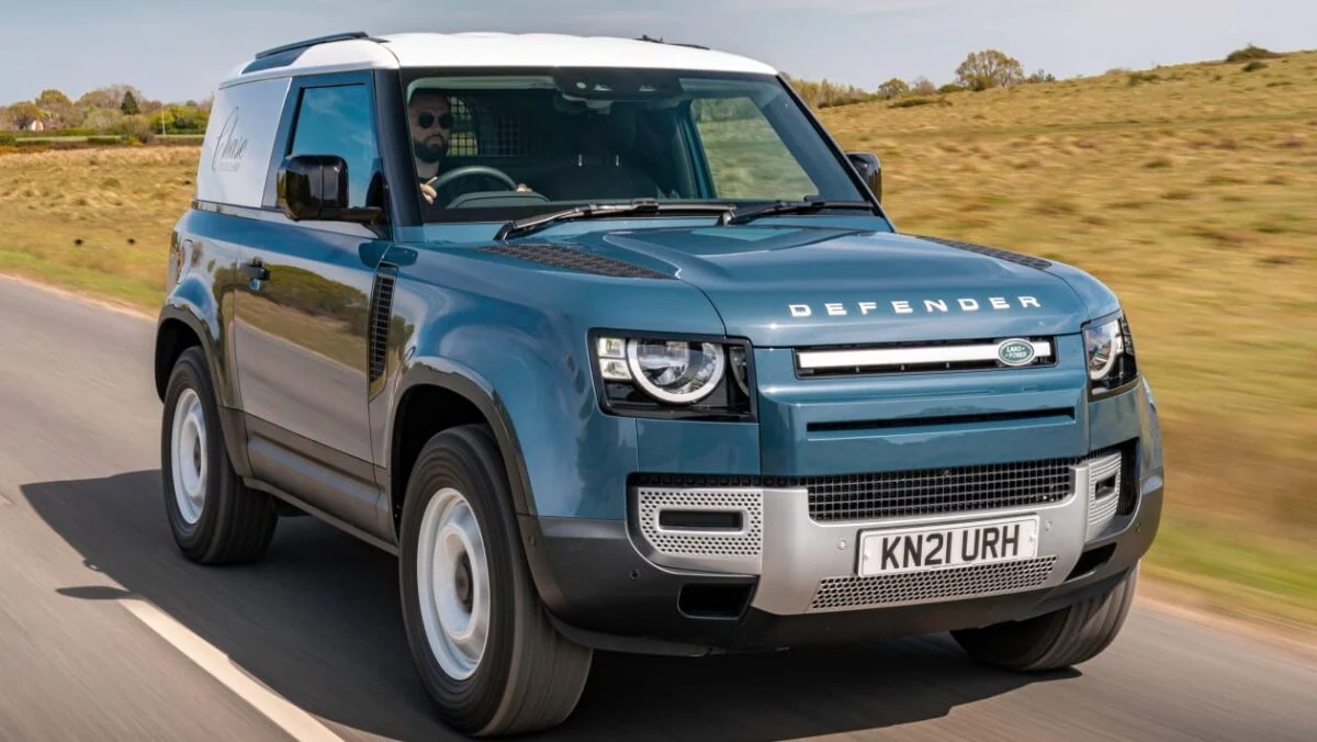 Revue de la camionnette Hard Top Land Rover Defender