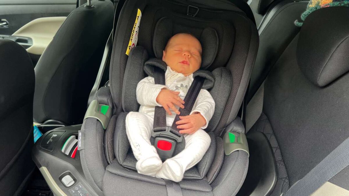 Test du nouveau siège auto Silver Cross Glide Plus 360 pour enfant