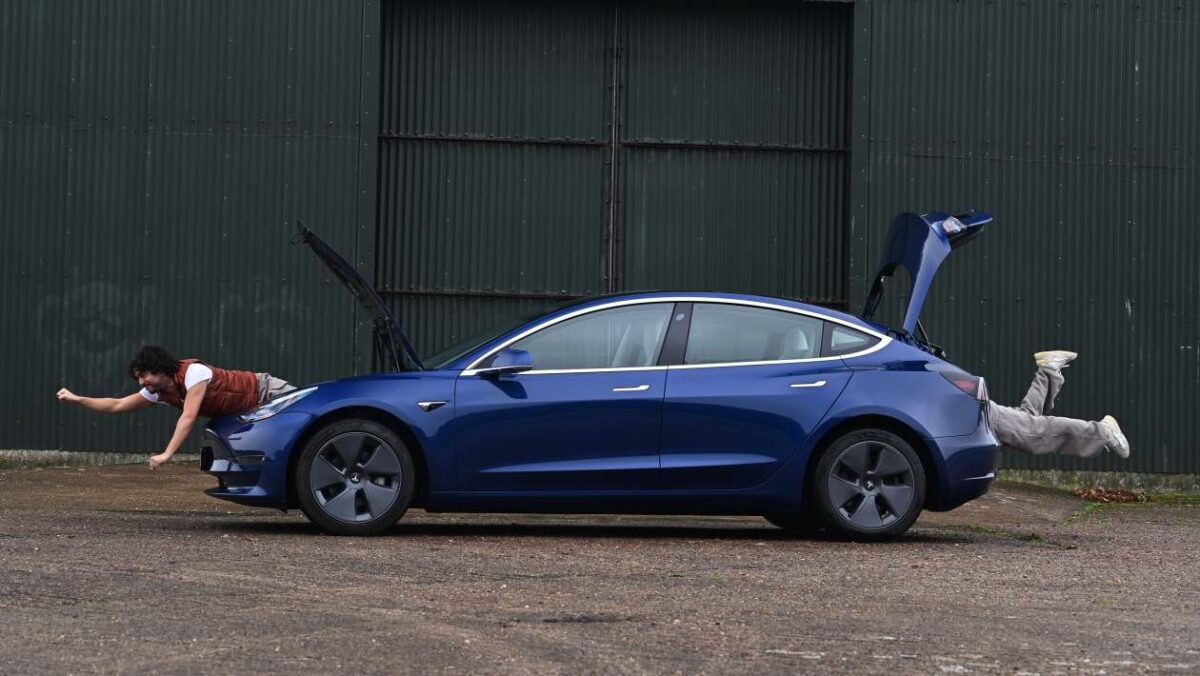 Teste à long terme Tesla Modèle Tesla Used: EV spacieux souffre dans le froid
