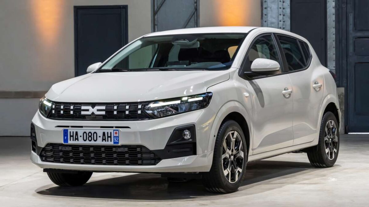 Dacia Sandero 1.0 TCe Expression front corner