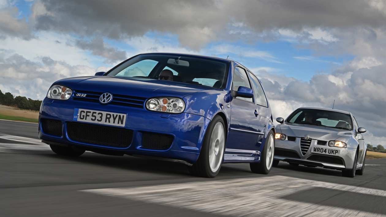Volkswagen Golf R32 vs Alfa Romeo 147 GTA : bataille de trappes chaudes rétro V6