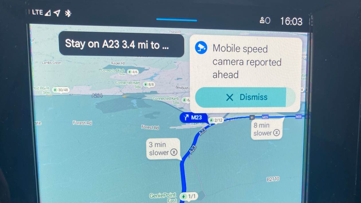 Volvo EC40 plus test à long terme: l'infodivertissement intelligent aide à éviter les confitures