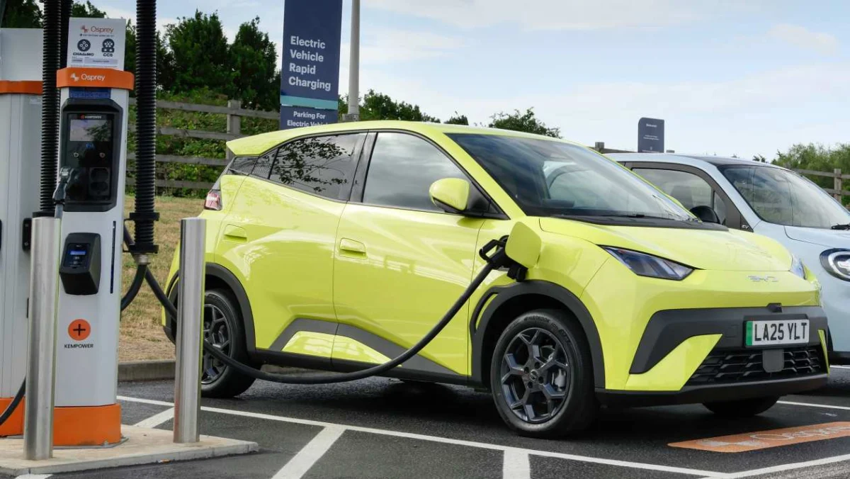 Vous êtes enthousiasmé par les batteries à semi-conducteurs pour véhicules électriques ? BYD a de mauvaises nouvelles