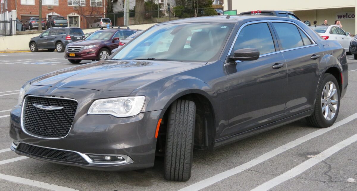Guide complet 2023 : tout savoir sur la Chrysler 300, de l’achat à l’occasion
