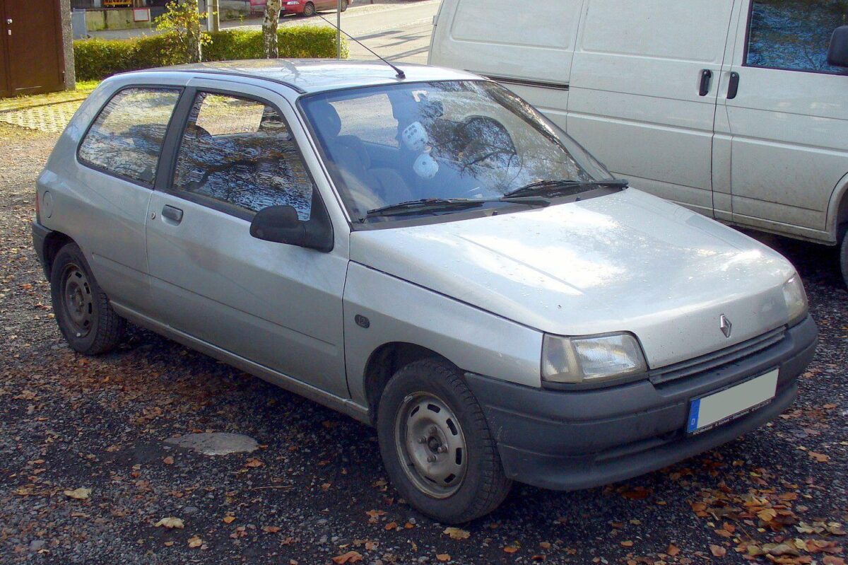 Découverte de l’intérieur de la Renault Clio 2020 : entre innovation et raffinement