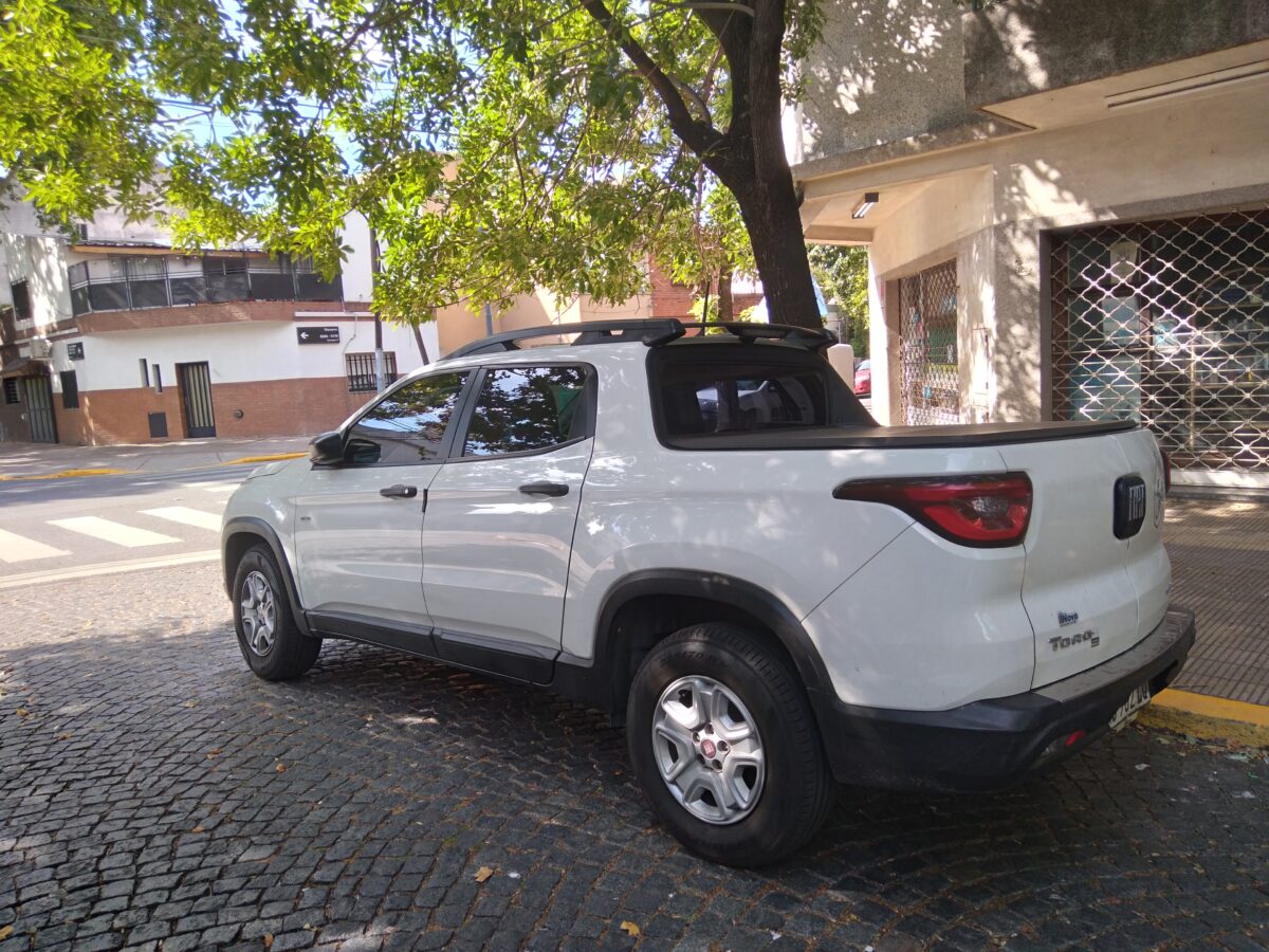 Tout savoir sur le Fiat Toro : le véhicule qui révolutionne le segment des pick-ups compacts