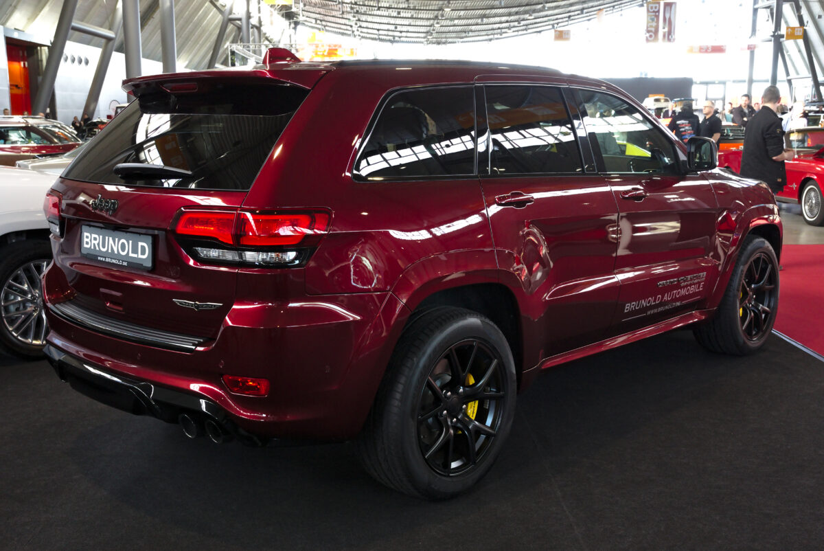 Combien coûte une Jeep Grand Cherokee Trackhawk ? Tarifs et options disponibles