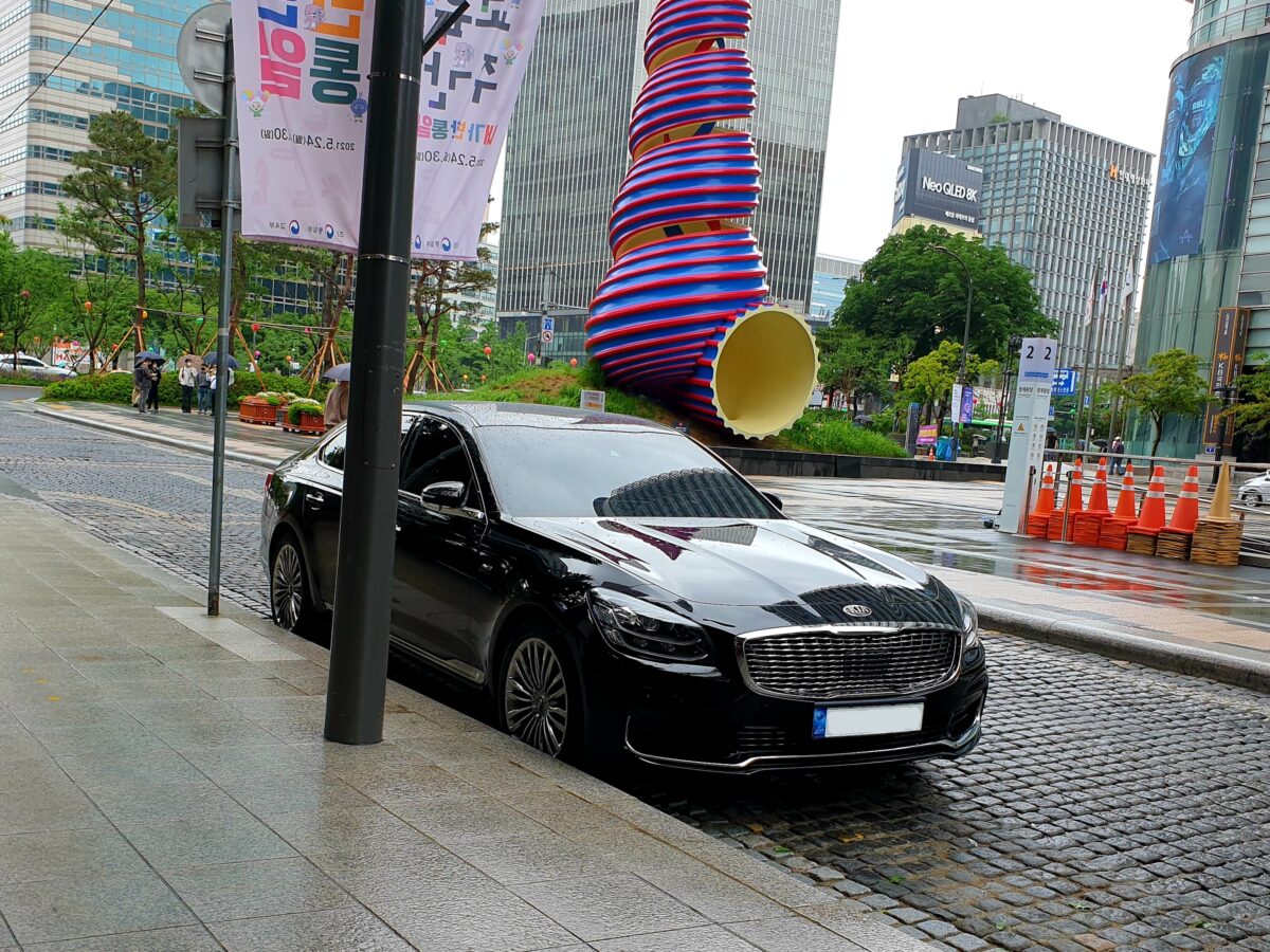 Kia K900 : guide complet des prix, spécifications et avis pour 2023