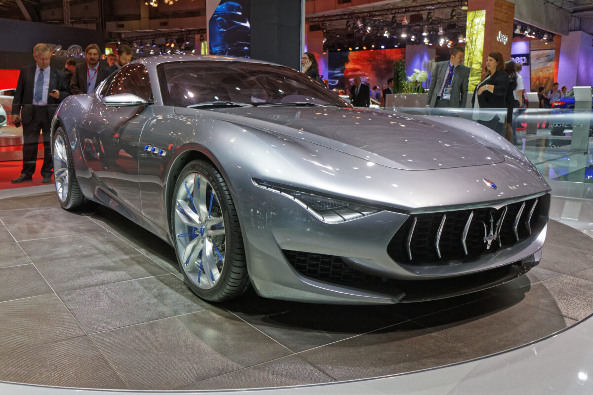 Maserati Alfieri 2024 : découvrez son prix, ses performances et les nouveautés