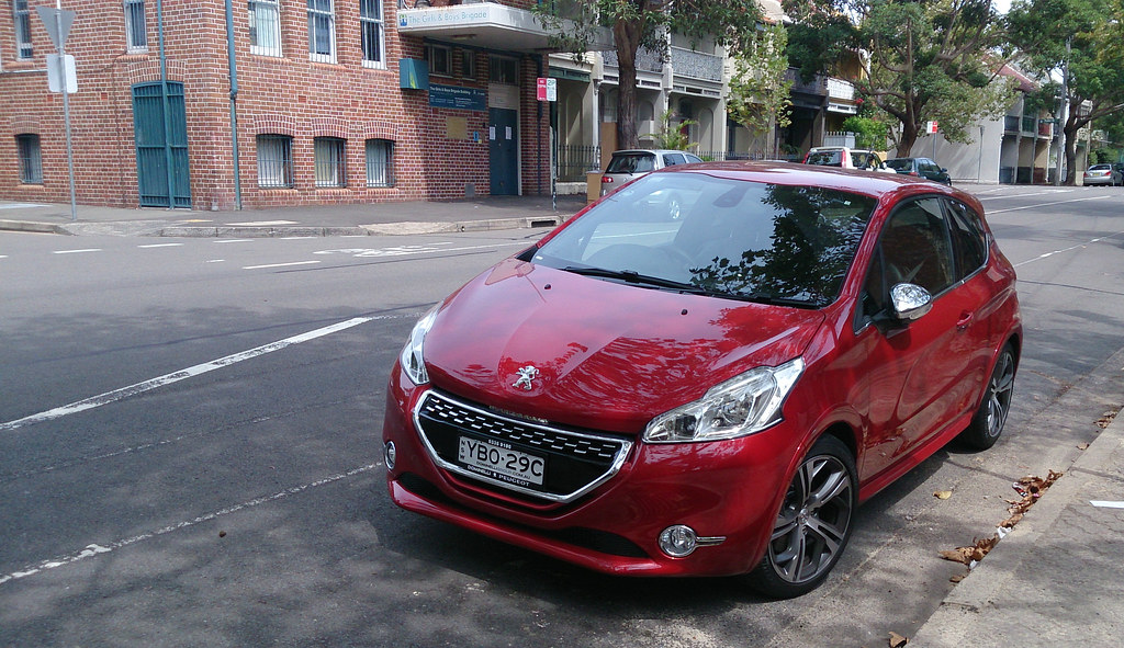 Peugeot 208