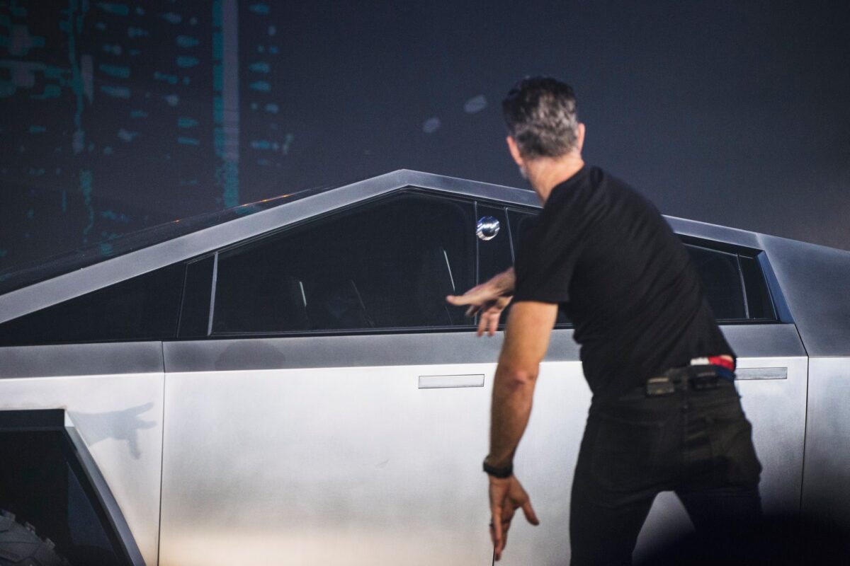 Découvrez le prix du Tesla Cybertruck : spécifications, date de sortie et performances en détail