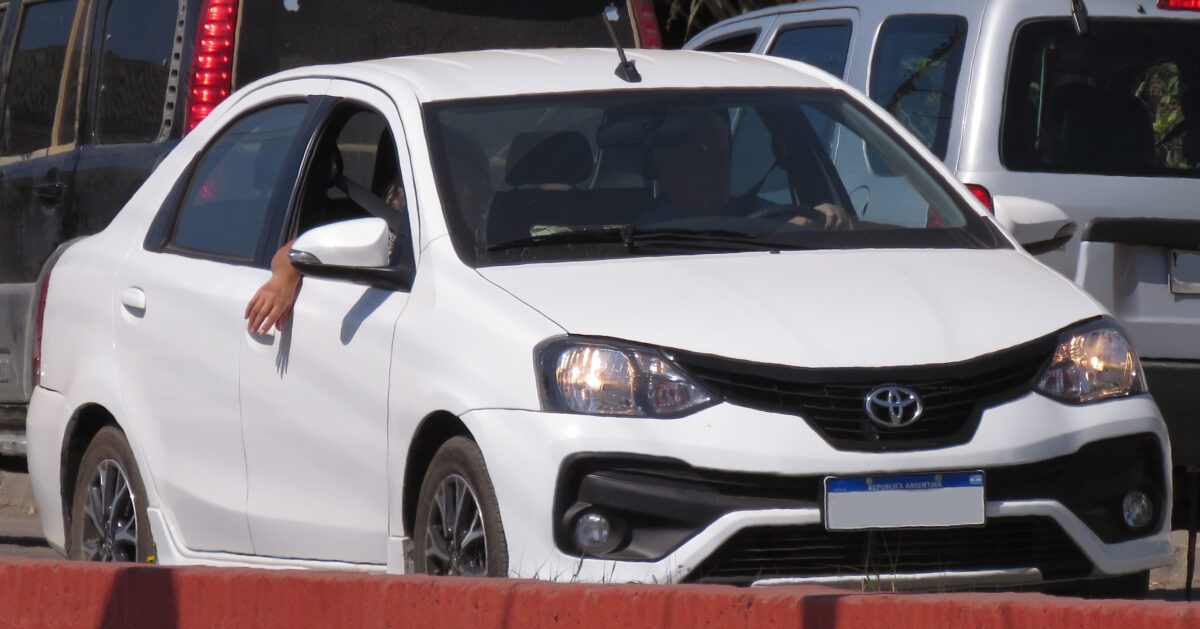 Guide complet sur la Toyota Etios : spécifications, avis et prix