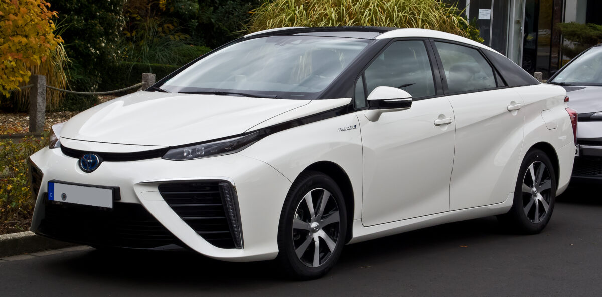 Toyota Mirai : prix, fiche technique et avis - Guide complet 2023